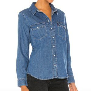 NWT Levi’s Denim Long Sleeve Shirt - Button Up + Pearl Snap - Women’s Small